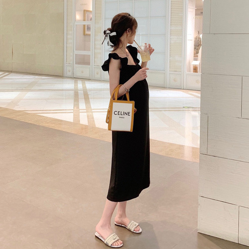 Chic Summer Dress for Pregnant Women: Playful Princess-Style, Korean-Fashion Design with Petite Flared Sleeves—Perfect for Trendy Moms This Summer