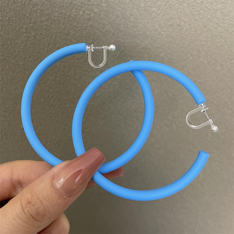 0602 블루 초대형 C링 플라스틱 스프링 이어 클립, 피어싱 없이 착용 가능