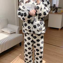 加厚毛绒白底黑花朵V领单排扣长袖长裤睡衣套装女秋冬家居服批发