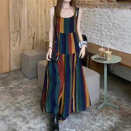 艺术拼接2026夏季新款设计感复古宽松艺术范彩虹条吊带连衣裙女