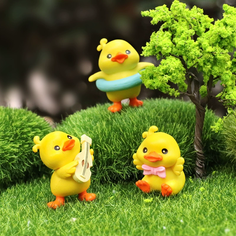 Minifigure (B.Duck) table ornament, micro landscape collectible, 2.5×2.5×4 cm