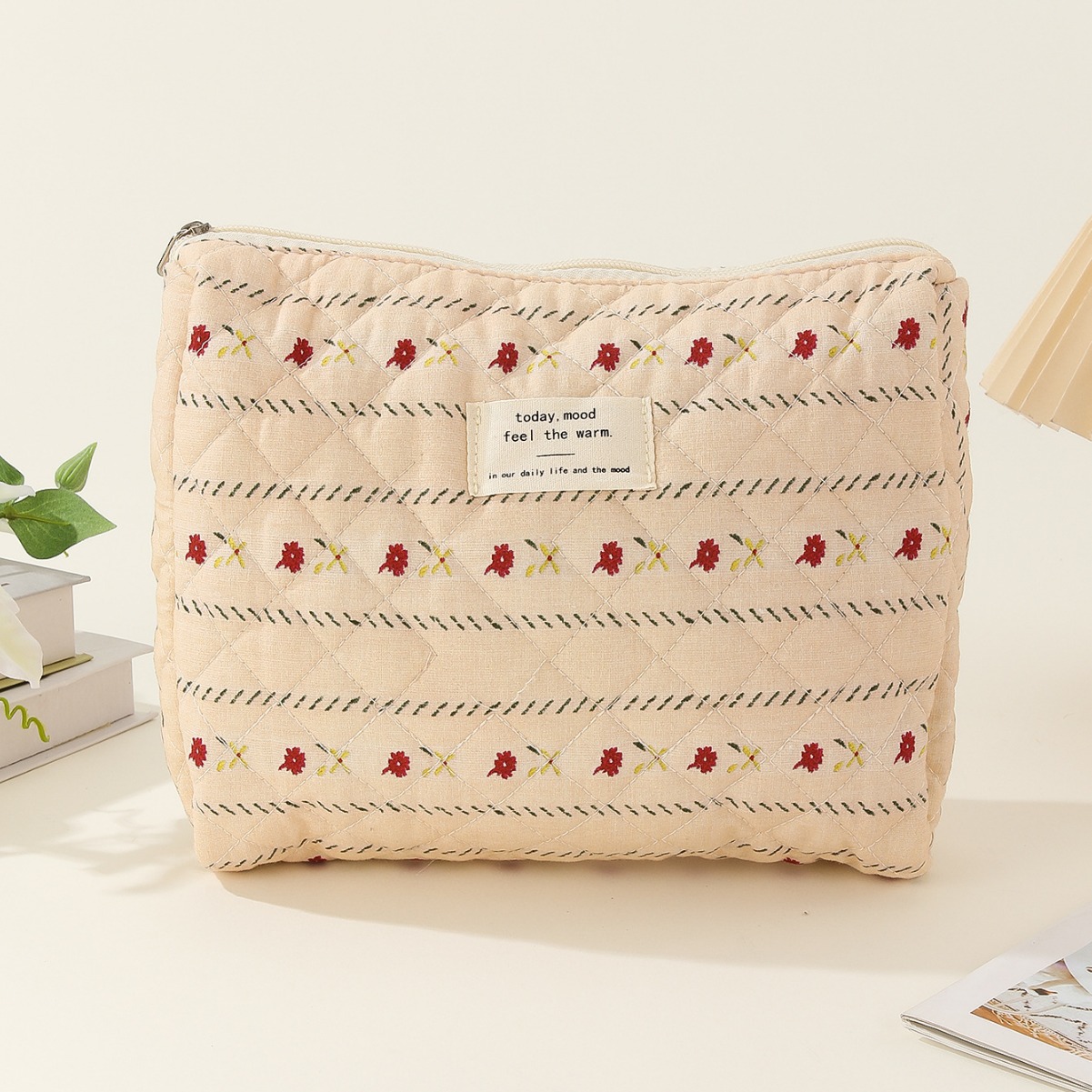 Mediano de gran capacidad bolsa de cosméticos bolsa de forro pequeño almacenamiento floral portátil acolchado algodón lindo flor ins viaje