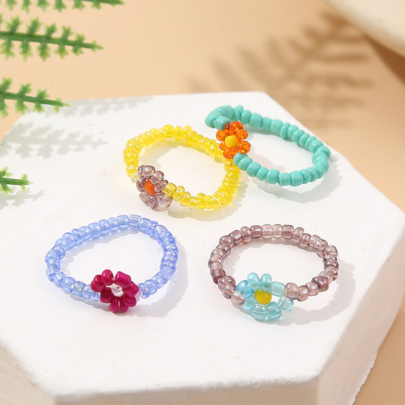 Wholesale Jewelry Bohemian Handmade Crystal Flower Color Beaded Ring Nihaojewelry display picture 1