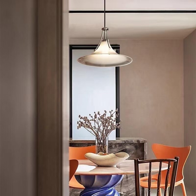 Bauhaus Design Minimalist Magnolia Living Room Chandelier Retro High-End Atmosphere Wabi-Sabi Style Hotel Home Use Trumpet Chandelier
