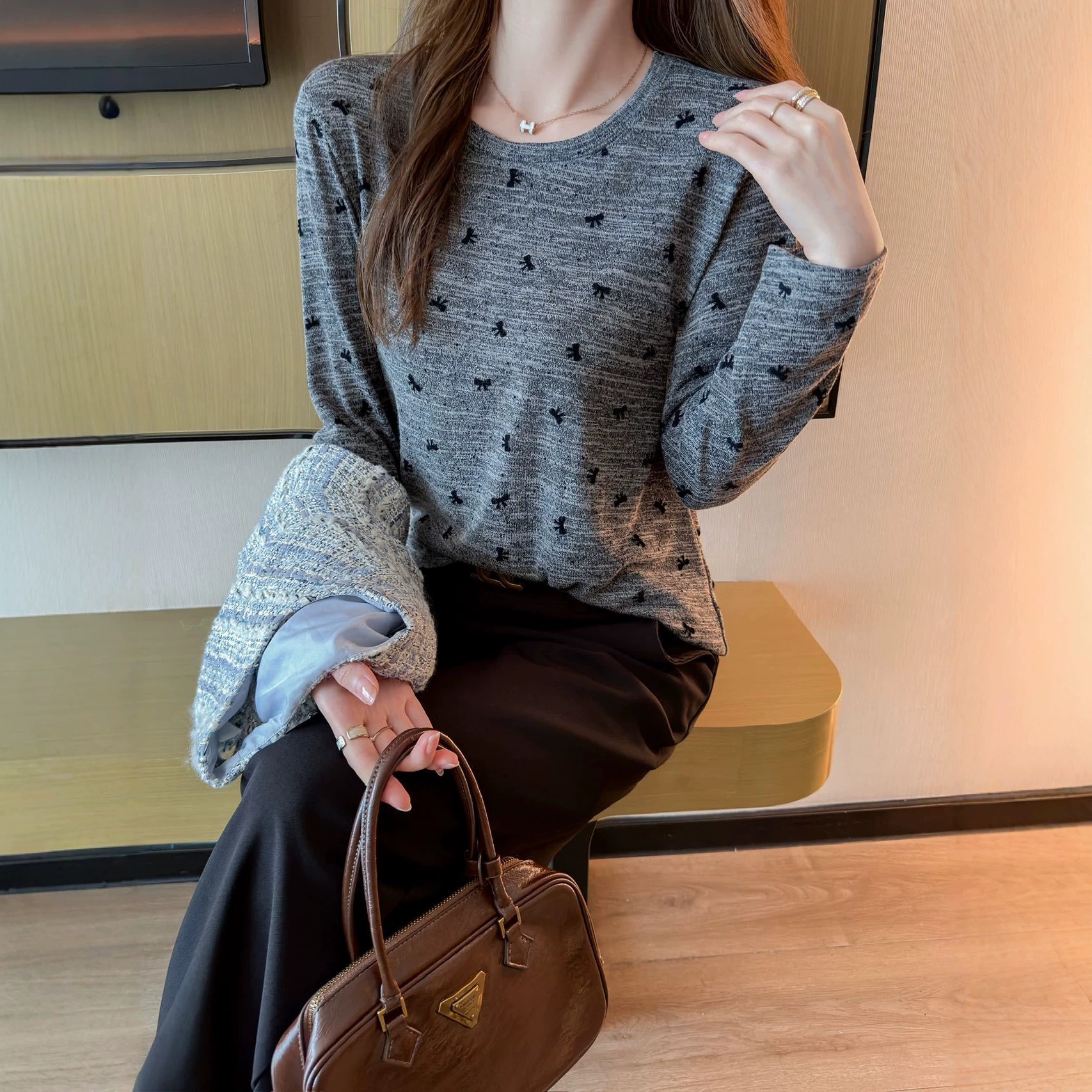 法式提花木耳边半高领针织打底衫女长袖秋冬新款韩系网纱内搭上衣