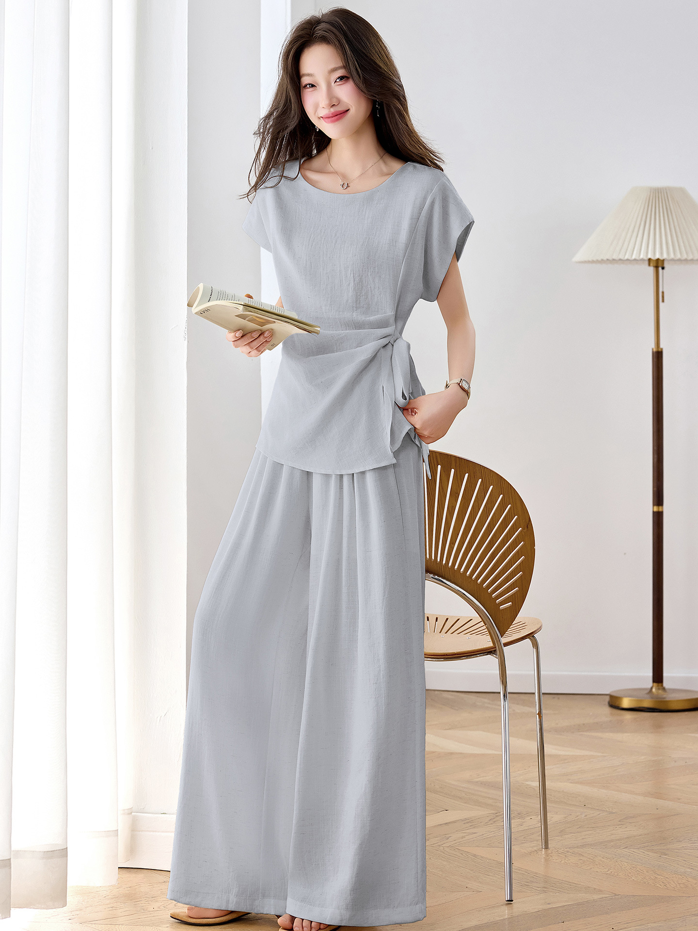 Bộ áo thun cổ tròn nơ buộc kết hợp quần ống rộng nữ 2 món — xanh lam, màu kaki, màu trắng ngà