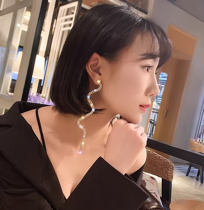 15g Weight Rhinestones Inlay Material Wholesale Jewelry Exaggerated Simple Style Solid Color Snake Alloy Rhinestones Inlay Drop Earrings