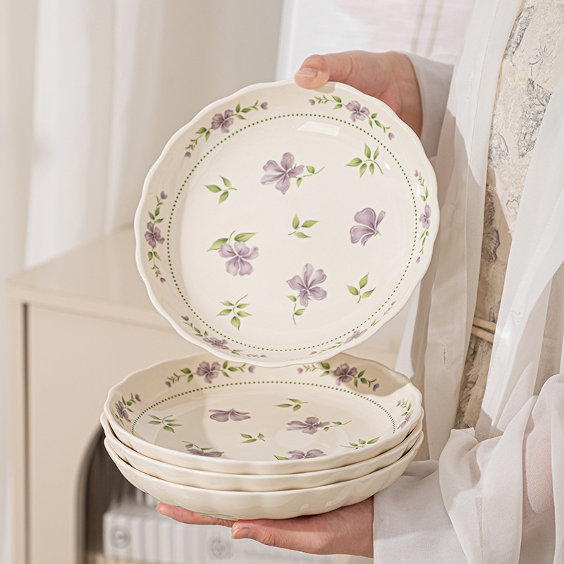 Japanese-Style Household Underglaze Ceramic Tableware Set with High Aesthetic Value, Including Rice Bowls, Plates, and Soup Bowls
