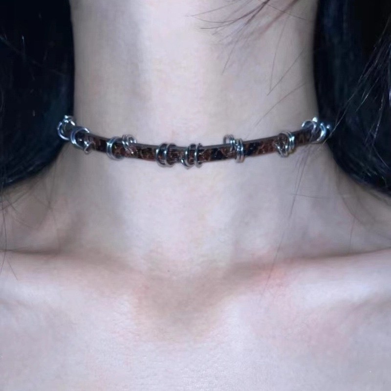 Carefully Selected Bohemian High-End Choker Necklace for Women, Sweet and Cool Neck Chain, Y2K Subculture Clavicle Chain, European and American Style Carefully Selected Bohemian High-End Choker Necklace for Women, Sweet and Cool Neck Chain, Y2K Subculture Clavicle Chain, European and American Style