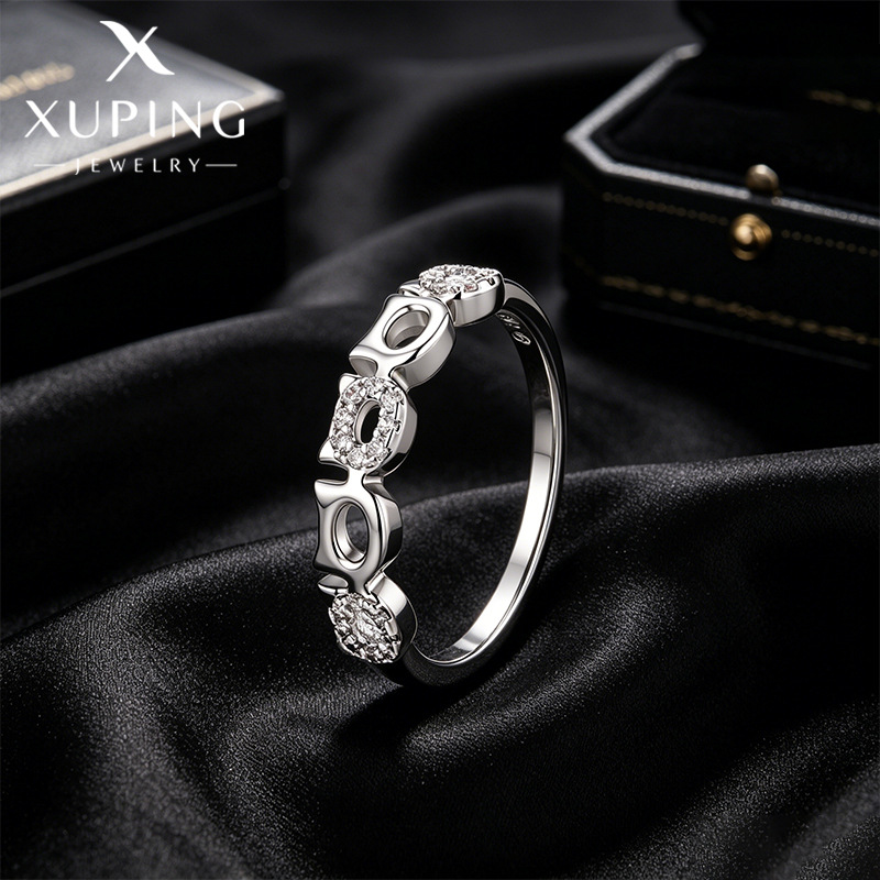 Xuping adorable anillo de gato hueco nicho de diseño suave lindos anillos de mujer simple joyas transfronterizas al por mayor