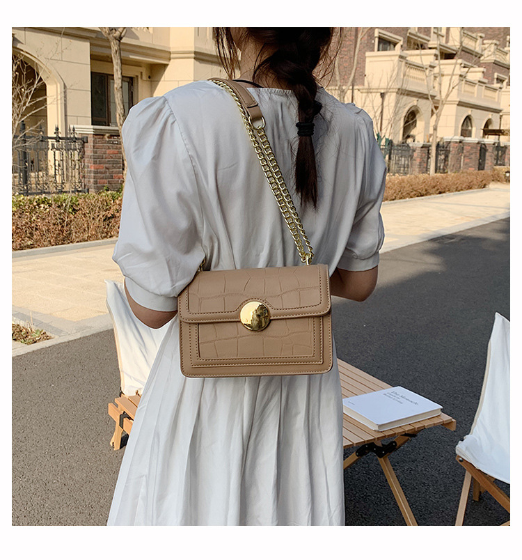 Fashion Stone Grain Chain Messenger Bag display picture 6