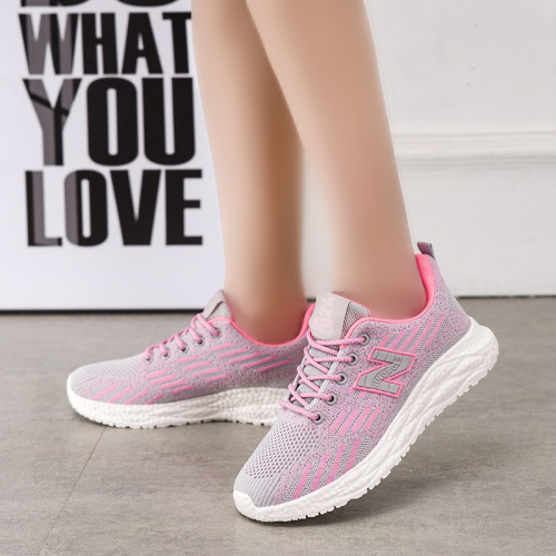 New fly mesh breathable running shoes soft sole lightweight trendy versatile sports casual shoes men's fashionable couple shoes