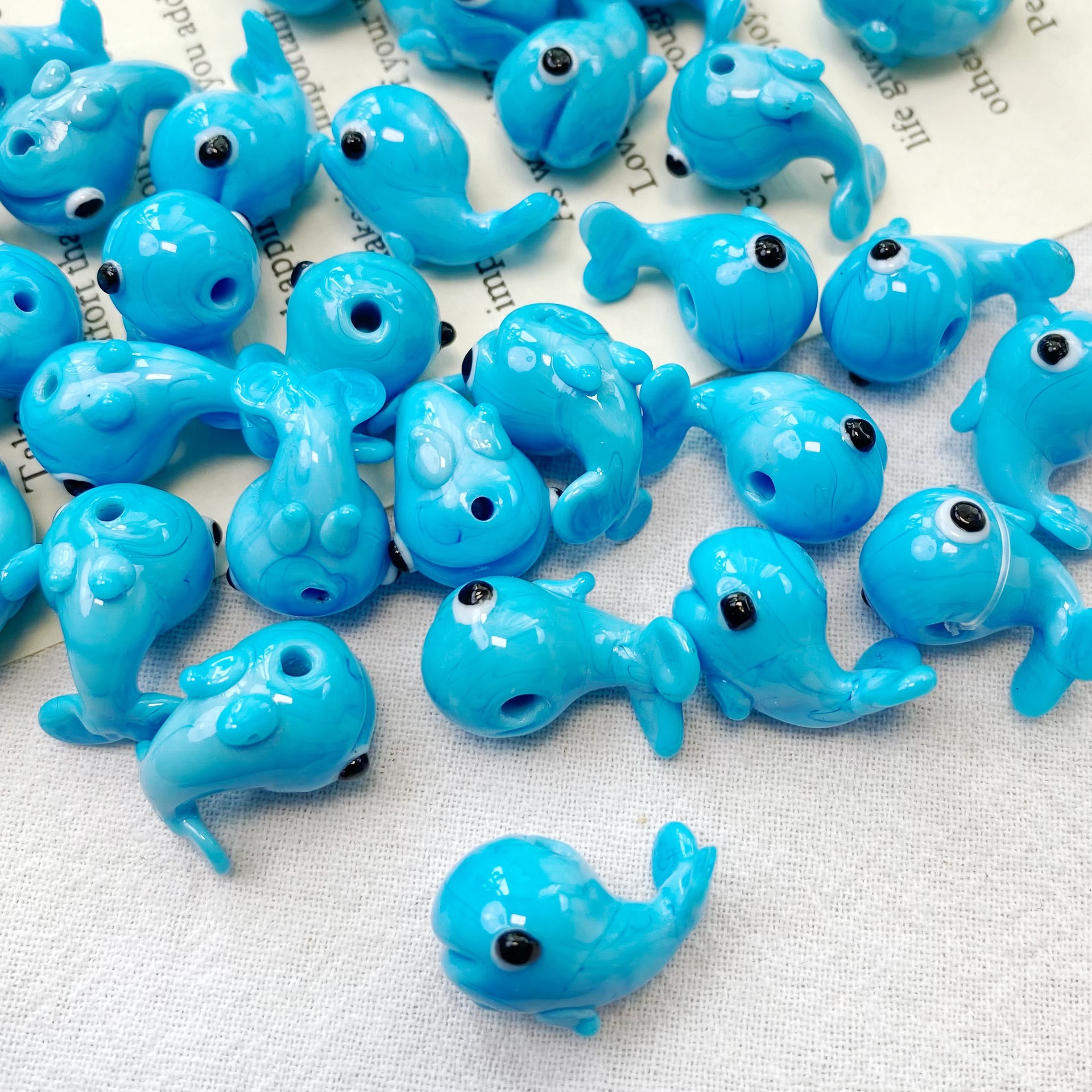 4g Weight 1 Piece Glass Animal Bracelets Scattered Beads Pendant Beads