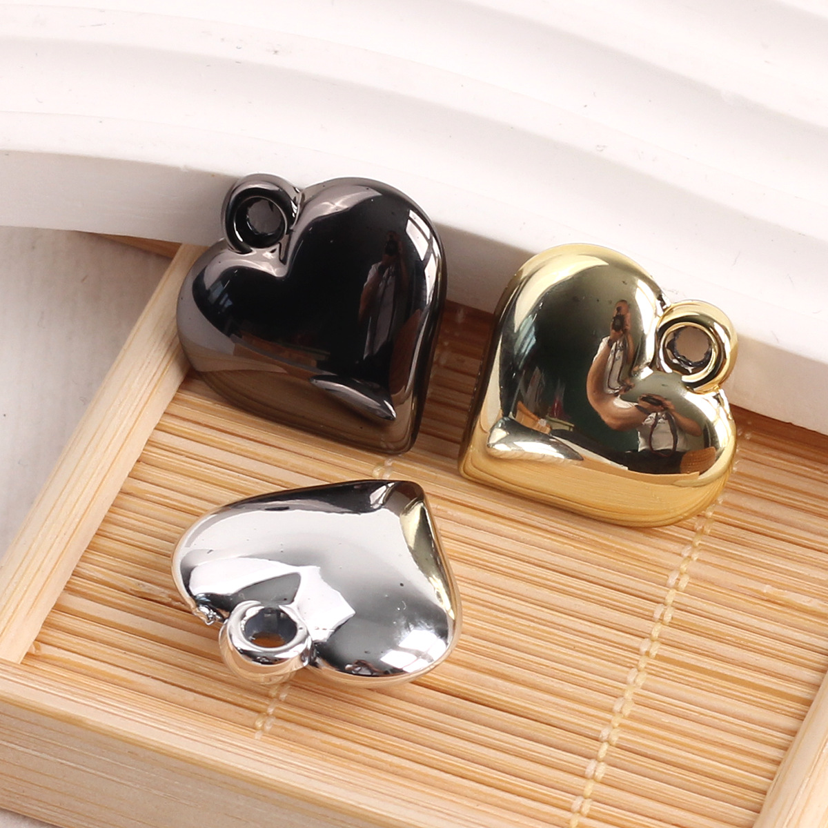 3g Weight Pendant Jewelry Making Type Charms Classification 1 Piece Quantity Acrylic Material Heart Shape Pattern All Seasons Season Plating Design Retro Style 1 Piece Acrylic Heart Shape Pendant Charms 10
