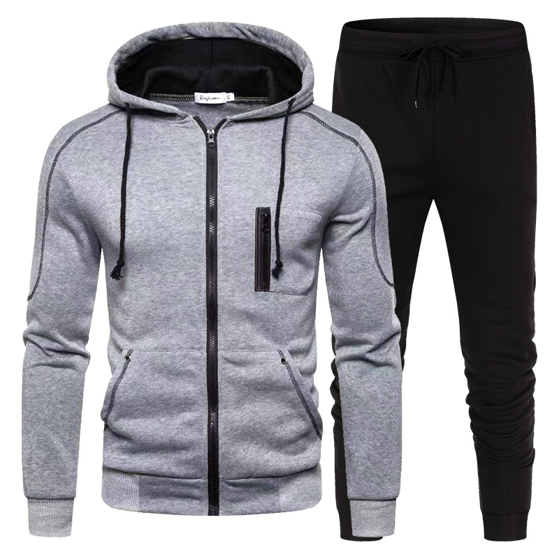 Gris claro + pantalones negros