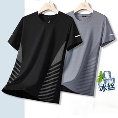 アイスシルク速乾半袖tシャツ男性夏の薄い通気性のある丸襟の上に服がゆったりしています。