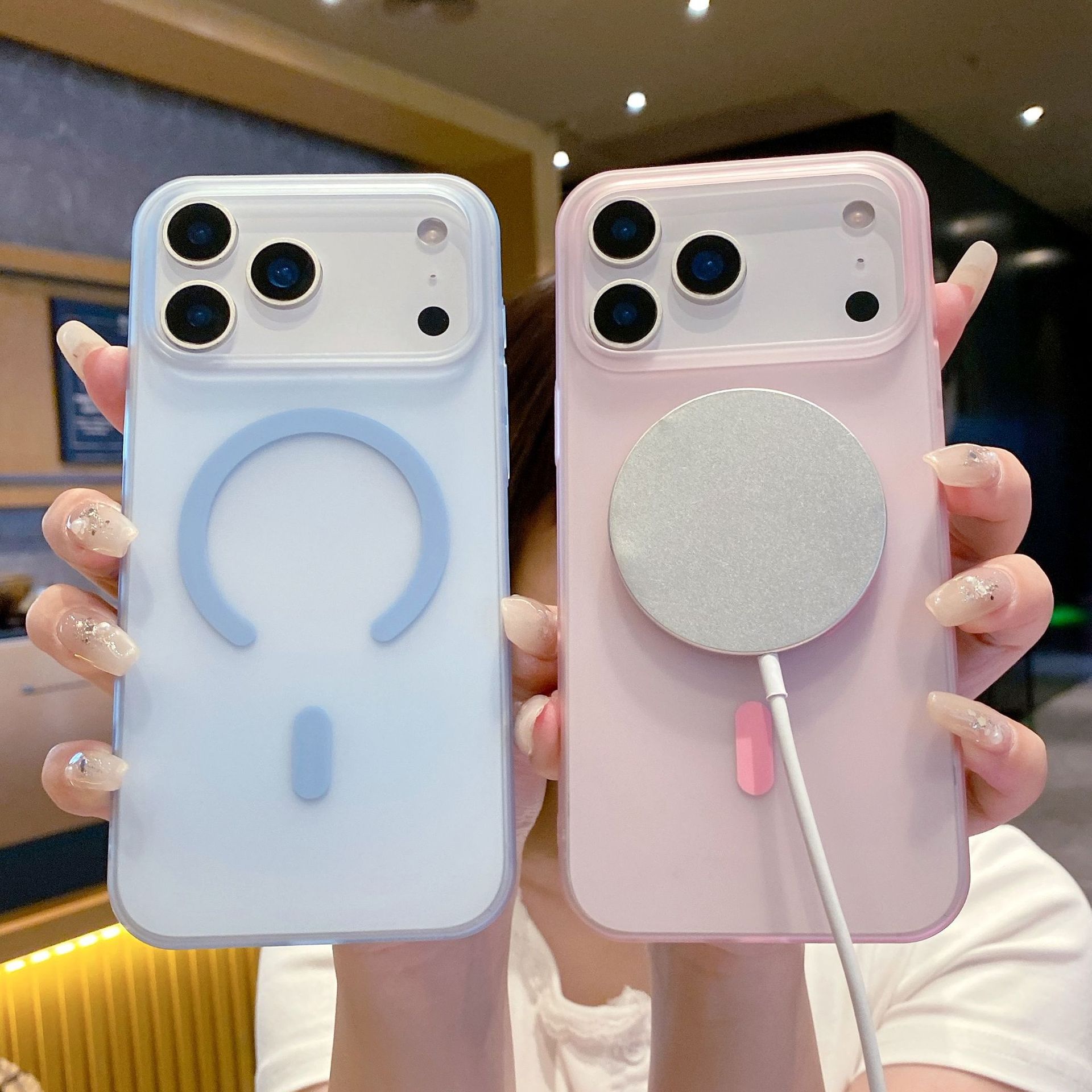 Pc Ice Fog Magnetic Suction Case Suitable for Apple 17 Pro Max, Simple Ultra-Thin Matte Skin-Feel iPhone 16 Anti-Drop