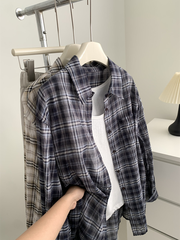 初秋の韓国レトロコントラストチェック柄シャツ女性のためのリラックスしたルーズビッグバージョン薄い日焼け止めカーディガン怠惰なシャツ|undefined