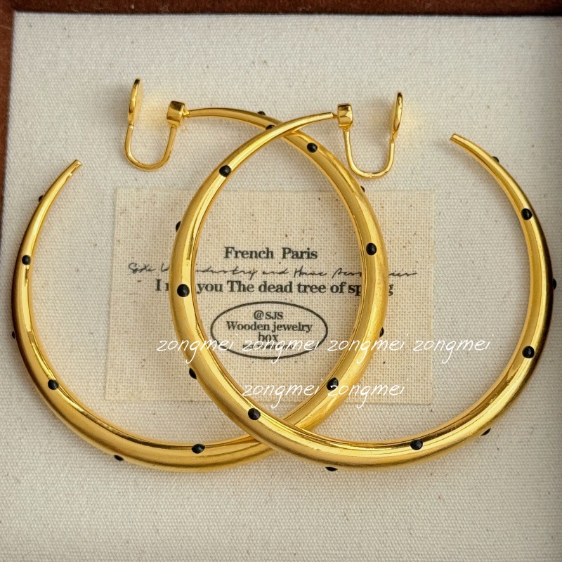 Golden anti mosquito coil, ear clips