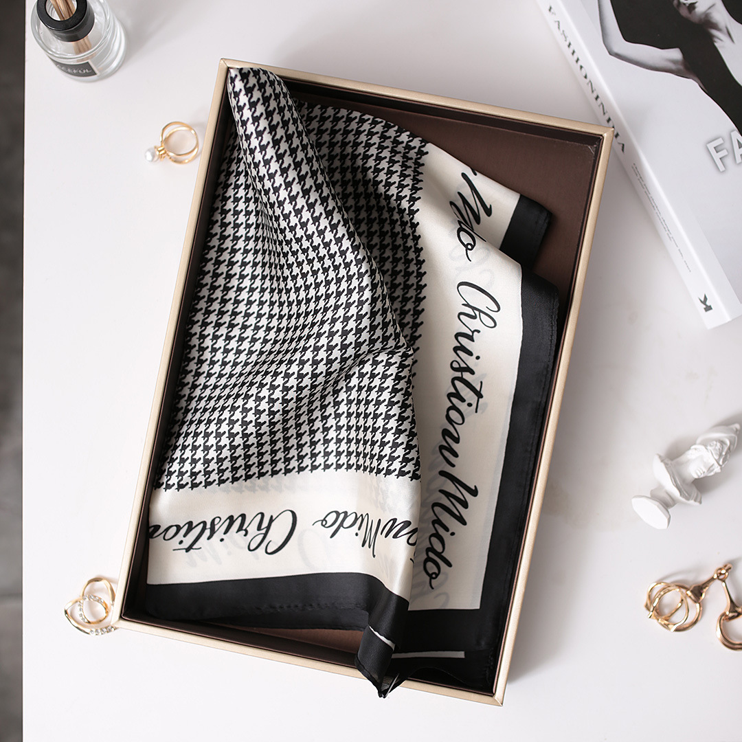 Fashionable stylish thousand bird pattern letter square for women's spring and autumn thin Korean decorative suit scarf_voghion.com