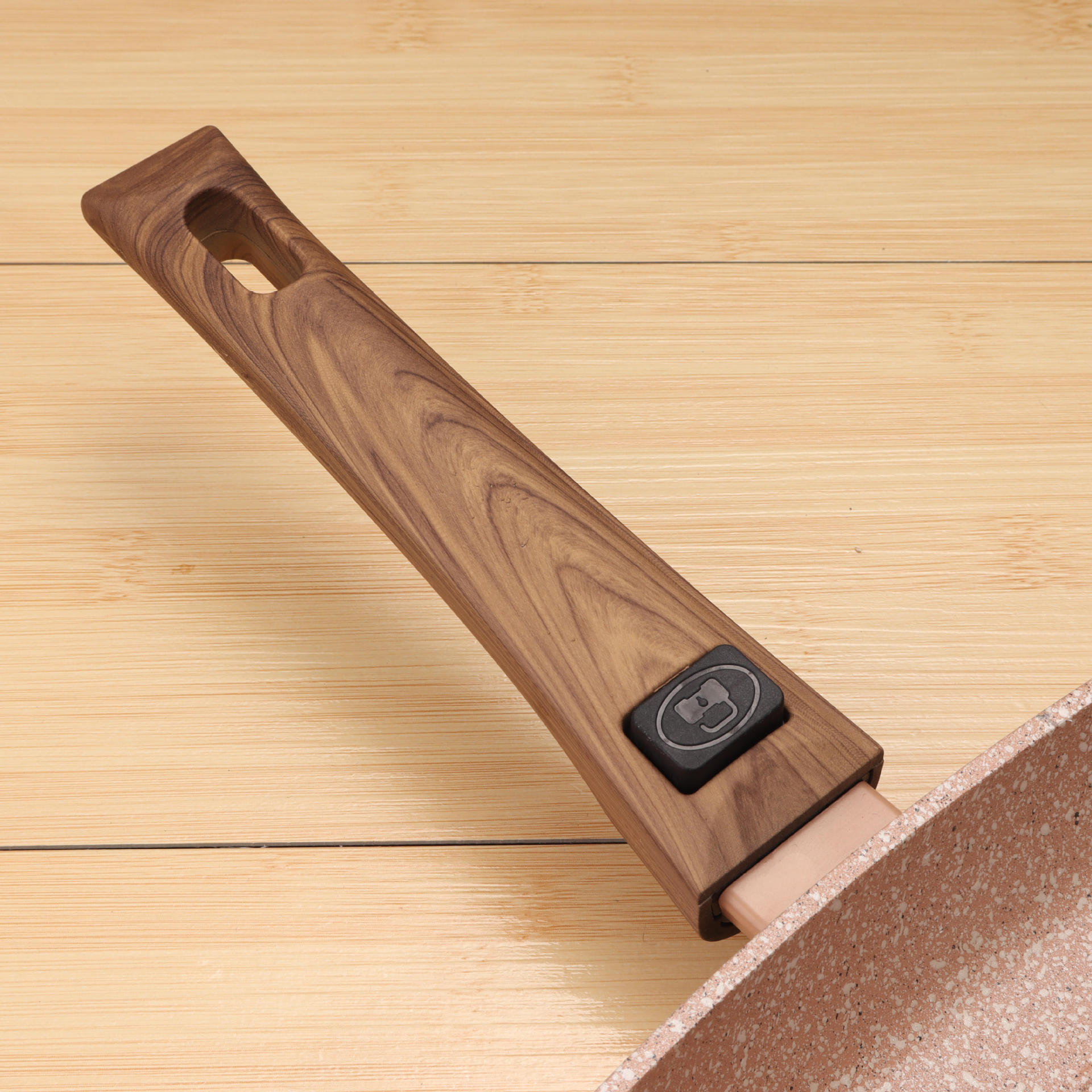 Yipin hongde maifan piedra sartén antiadherente hogar desayuno pan huevo filete sartén fábrica al por mayor