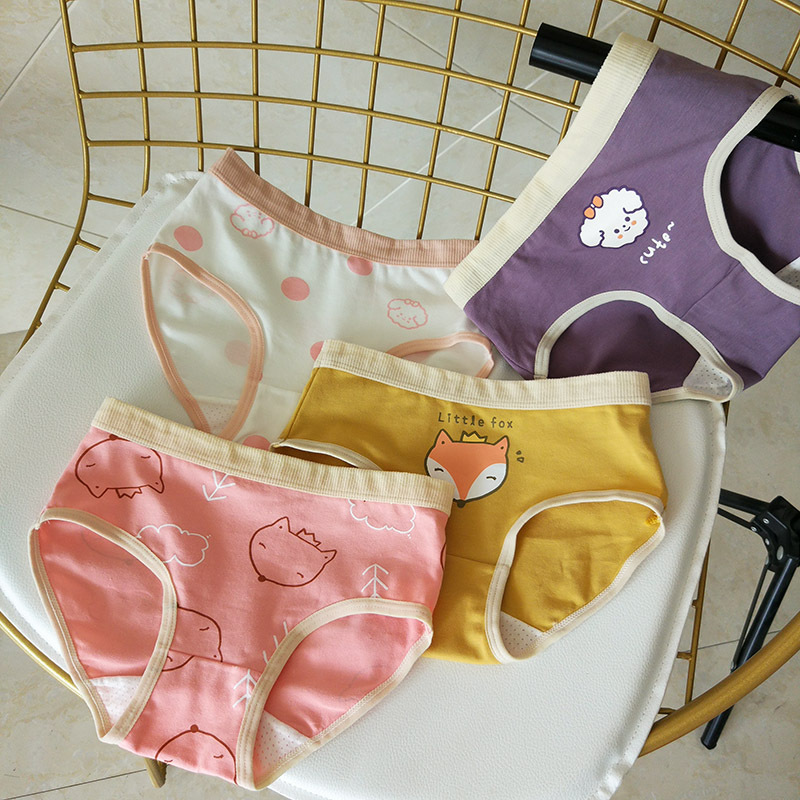 Милый треугольник лисы