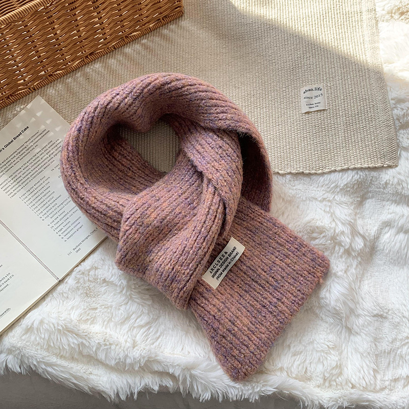 2025 bufandas transfronterizas de invierno femeninas de alto nivel nuevo lujo ligero coreano Angela bufandas de punto rojas bufandas al por mayor