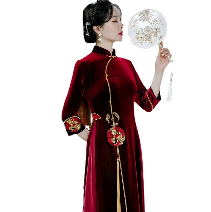 Velvet fitted cheongsam, plus size, Korean style, with embroidery, Chinese style