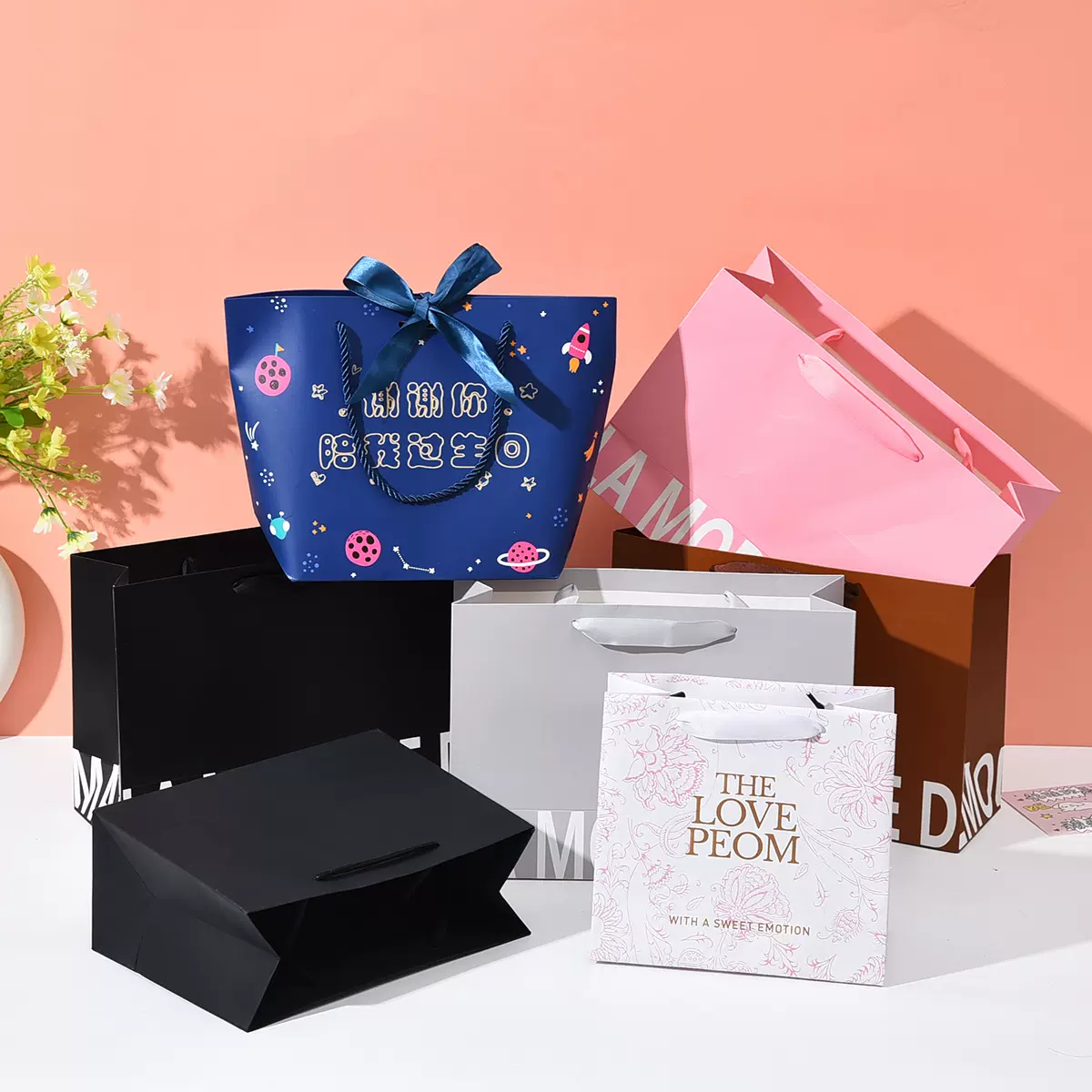 厂家手提袋服装店购物袋节日礼物红酒礼品袋糖果包装袋定制logo