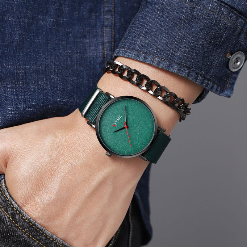 Cross-border foreign trade new men's watch ultra-thin leisure sports couple nylon belt quartz watch fashion simple wrist watch Cross-border foreign trade new men's watch ultra-thin leisure sports couple nylon belt quartz watch fashion simple wrist watch