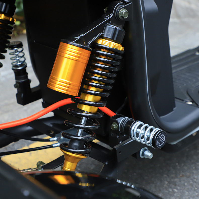 New Harley tricycle large wide tire electric car battery motorcycle scooter lithium battery scooter