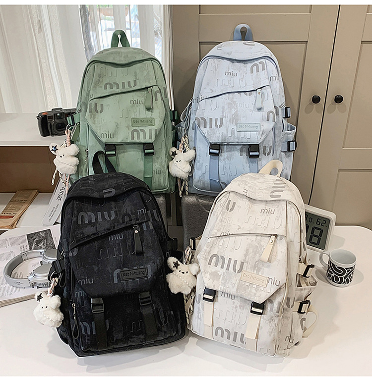 Lightweight Fashionable New Model Backpack 2026 Large Capacity Graffiti Student Backpack Casual Trendy Daily Commute School Bag