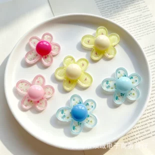 DIY-аксессуары из смолы: цветочные бусины заколка сабо