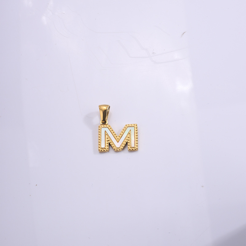 Nuevo caliente 26 letras inglesas collar pulsera colgante de acero titanio personalidad letras goteando accesorios colgante