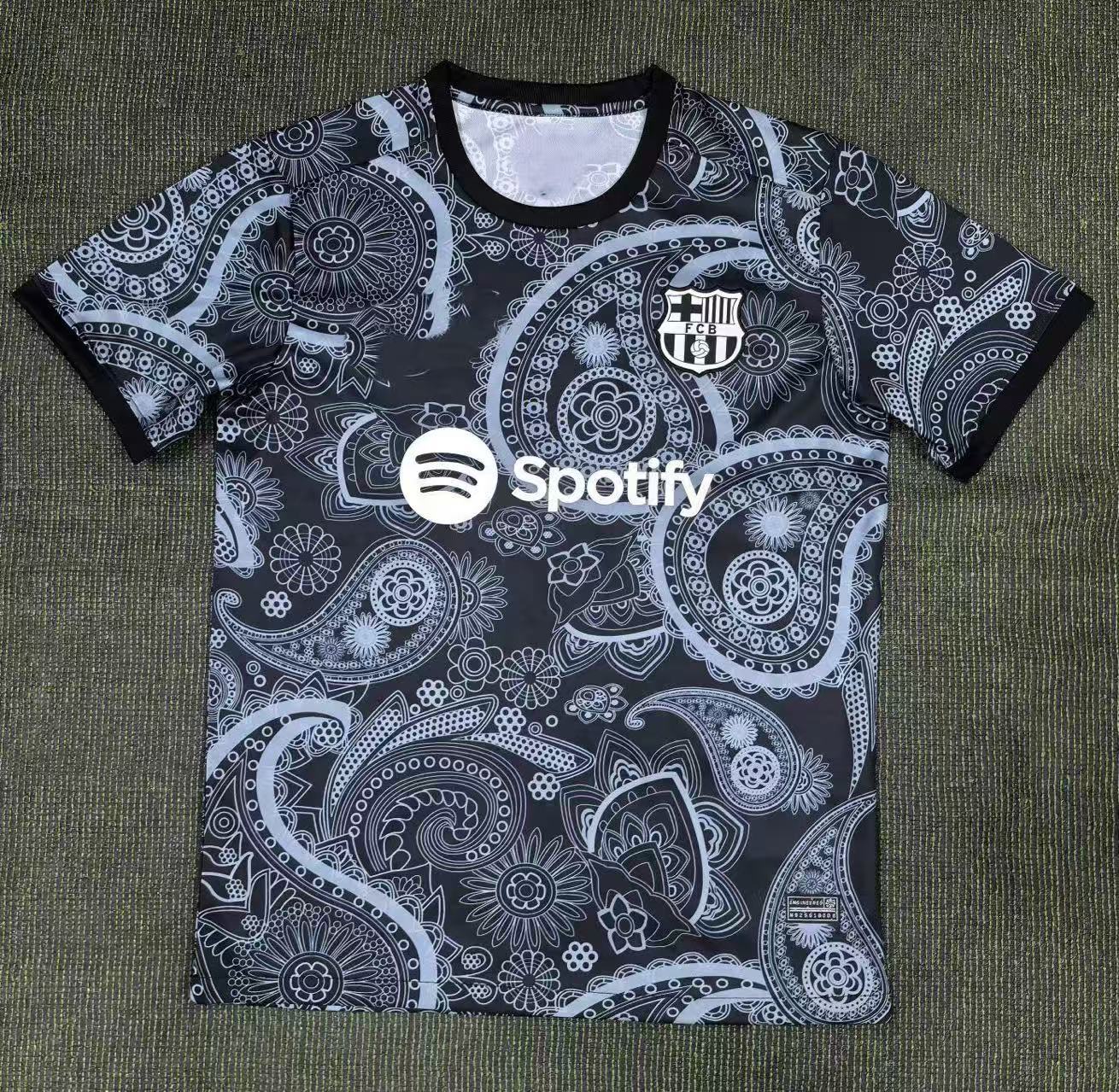 Una generación de uniformes de fútbol, nuevos uniformes de entrenamiento, camisetas, Italia AC, Barcelona, Real Madrid, Brasil, Japón, Ajax