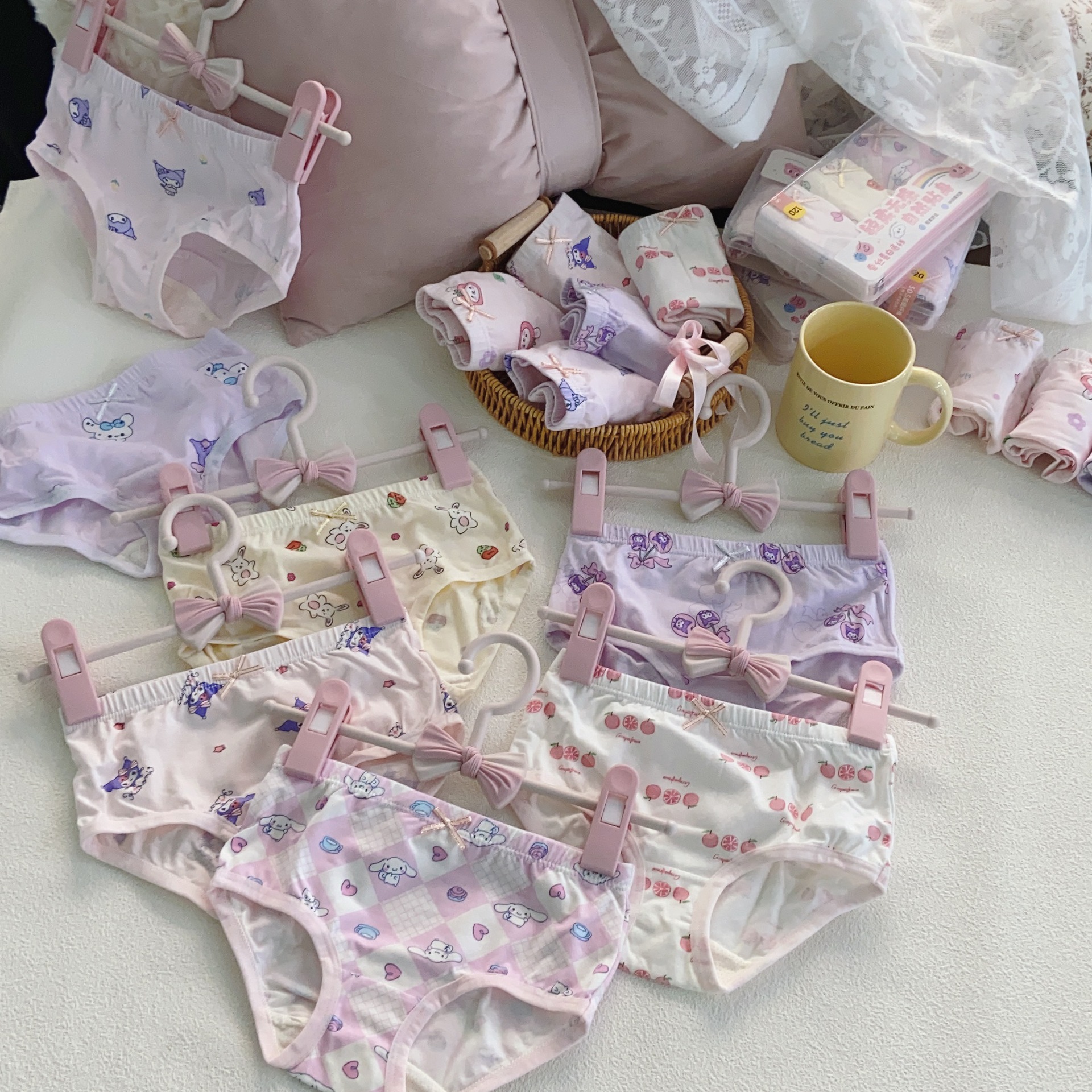 Girl's Printed Briefs Girl's Skin-Friendly Comfortable Cute 95 Cotton Briefs