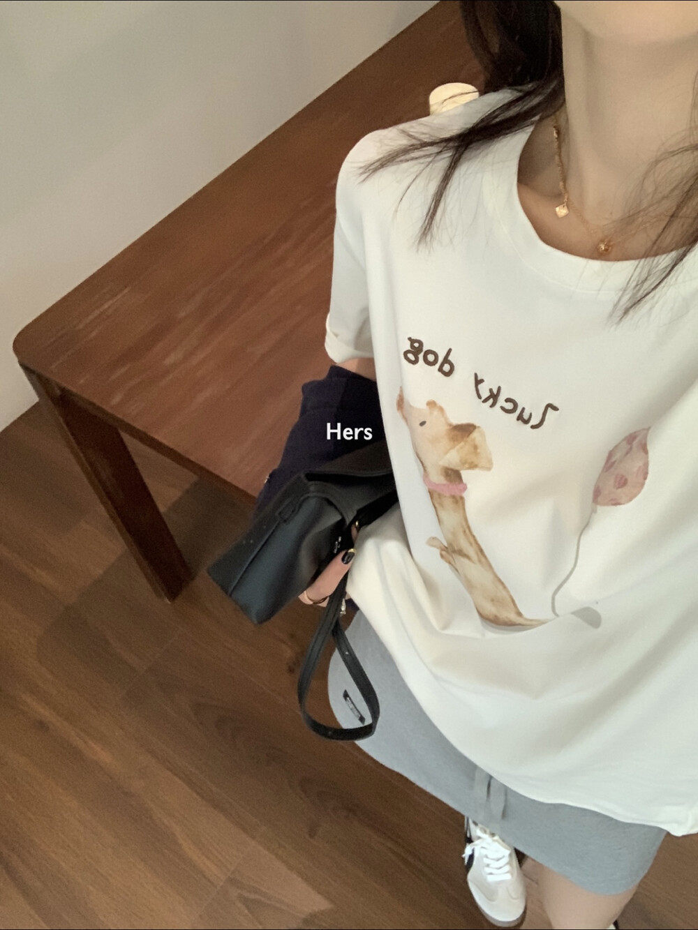 Áo thun nữ cổ tròn tay ngắn họa tiết chó in Hàn Quốc phong cách thoải mái — màu hồng, màu trắng chi tiết 17