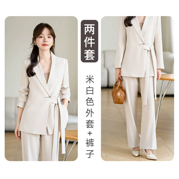 White suit, trousers, 1322meter