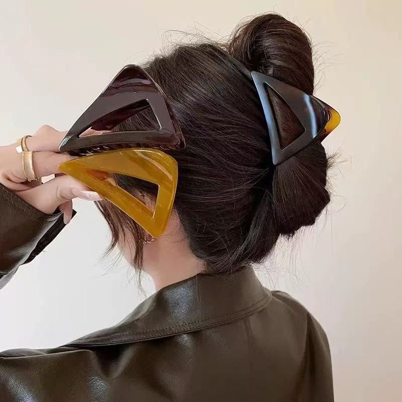 爆款简约三角抓夹2025新款鲨鱼夹女盘发发夹后脑勺夹子高级感发饰|undefined