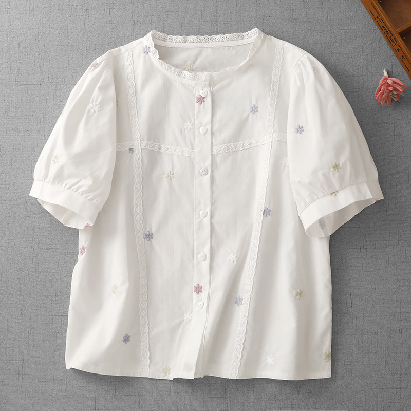 Real Shot of 2025 New Summer Style Simple Short-Sleeved Embroidered Shirt for Women, Loose and Breathable Casual Lace Collar Shirt for Women
