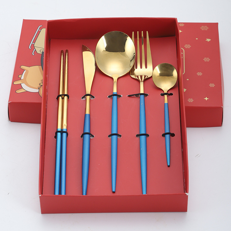 Amazon caja de regalo de Navidad transfronteriza cuchillo de acero inoxidable portugués, tenedor y cuchara conjunto de cuatro piezas cuchillo de carne y tenedor cuchara de comida principal