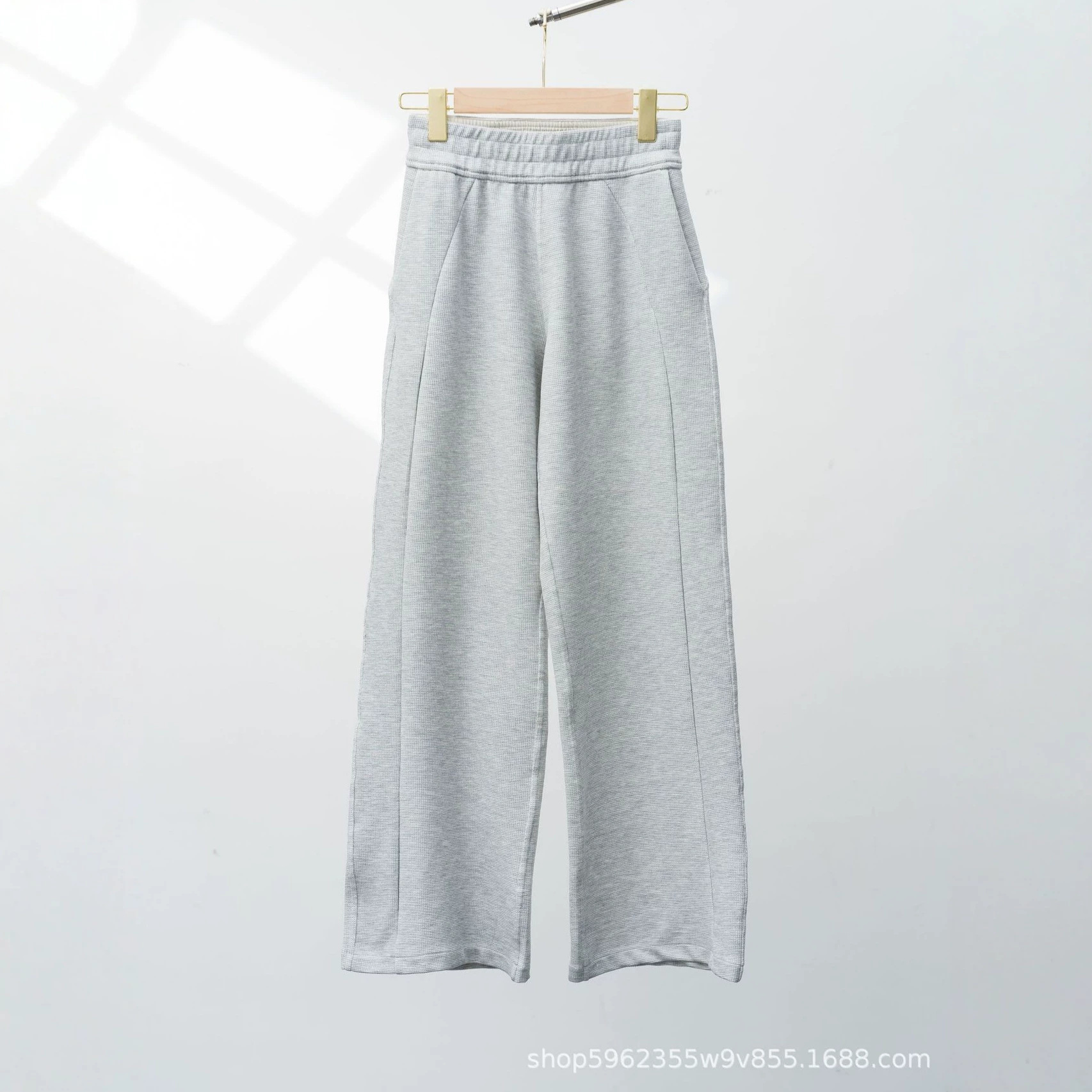 Брюки Lululemon Scuba светло-серые L