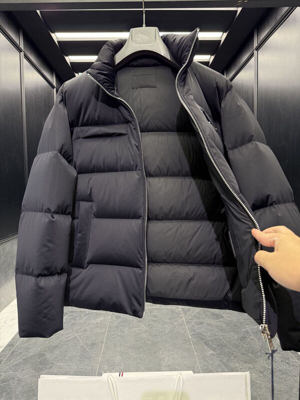 普家25ss 普家新款Re-Nylon系列鹅绒短款保暖羽绒服夹克外套|undefined
