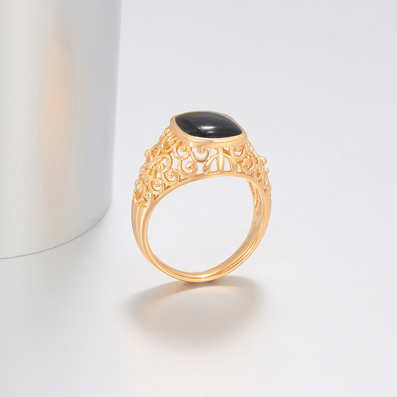 Xuping joyería hueco diseño retro anillo de aleación de cobre chapado 18k color nicho temperamento anillo transfronterizo al por mayor