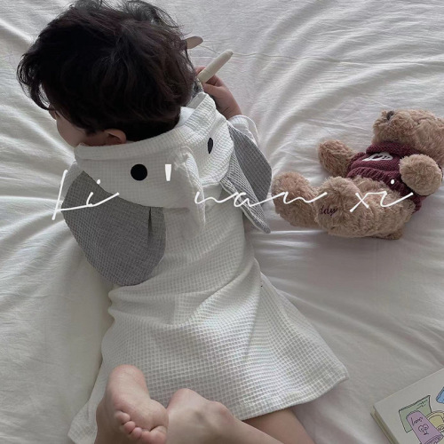 Spring 2024 New Children's Homecoming Gown Check Pattern Baby Bath Robe Cute Elephant Baby Pajamas Home Sleepwear