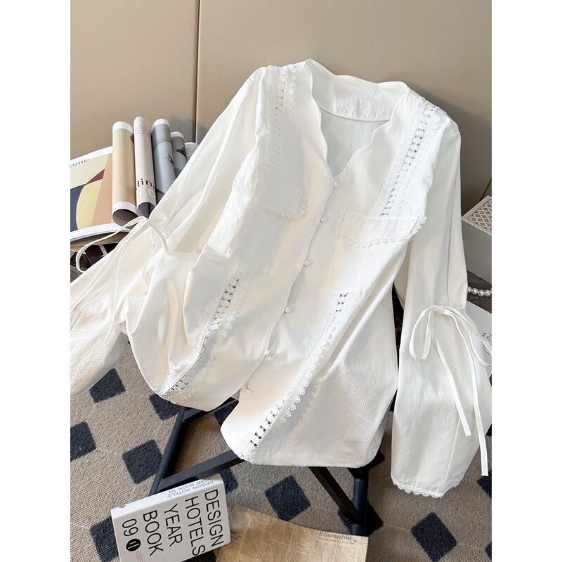 Plus-Size Women's Spring Workwear Style Lace Trim Hollow-Out Shirt with Double Pocket Design and Stylish Collar, Spring 2026 Plus-Size Women's Spring Workwear Style Lace Trim Hollow-Out Shirt with Double Pocket Design and Stylish Collar, Spring 2026