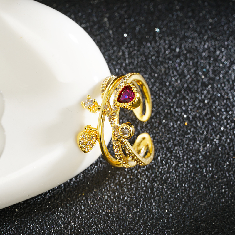 Anillo de amor de oro de lujo ligero vietnamita de aleación de cobre abierto nicho femenino temperamento de lujo ligero Yiwu accesorios