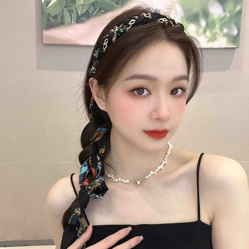 Vintage chain streamer headband