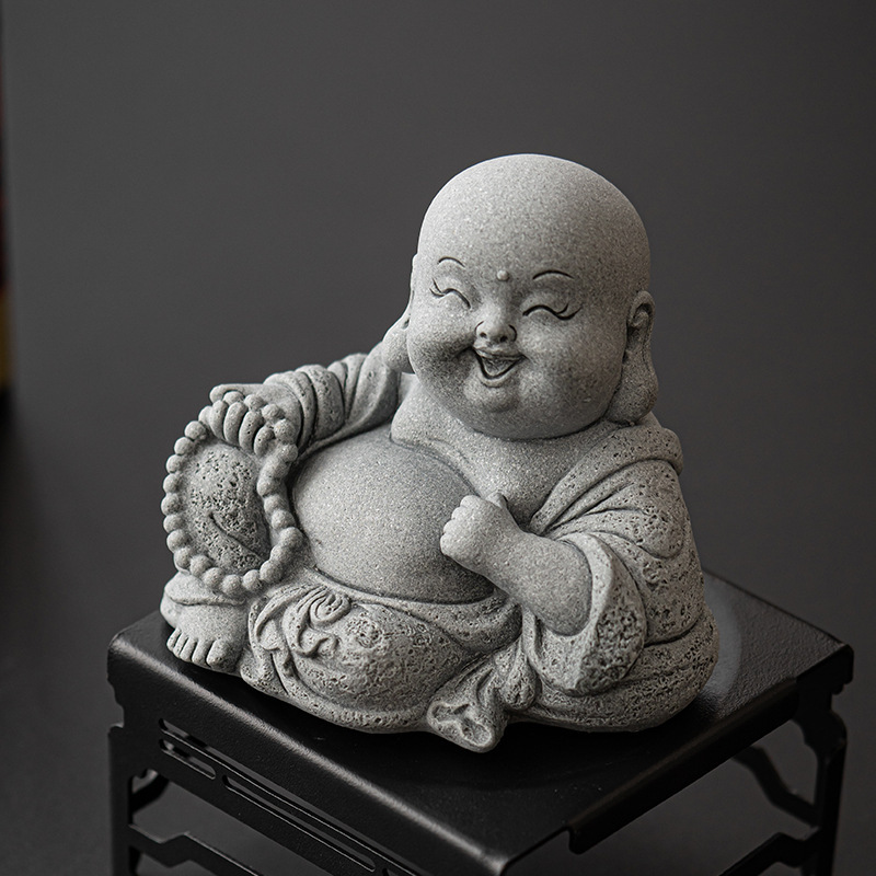 朝翔弥勒仏小仏茶は家の青い砂の石のデスクトップの水槽の景観の盆栽の装飾品を飾っています。|undefined