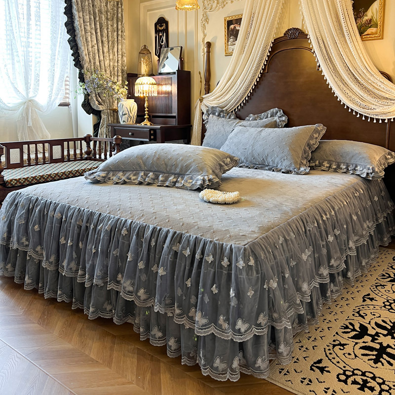 Thickened Milk Velvet Bedspread Bed Skirt Style Quilted Princess Style Lace Bed Sheetss Warm Baby Velvet Bed Apron Cover